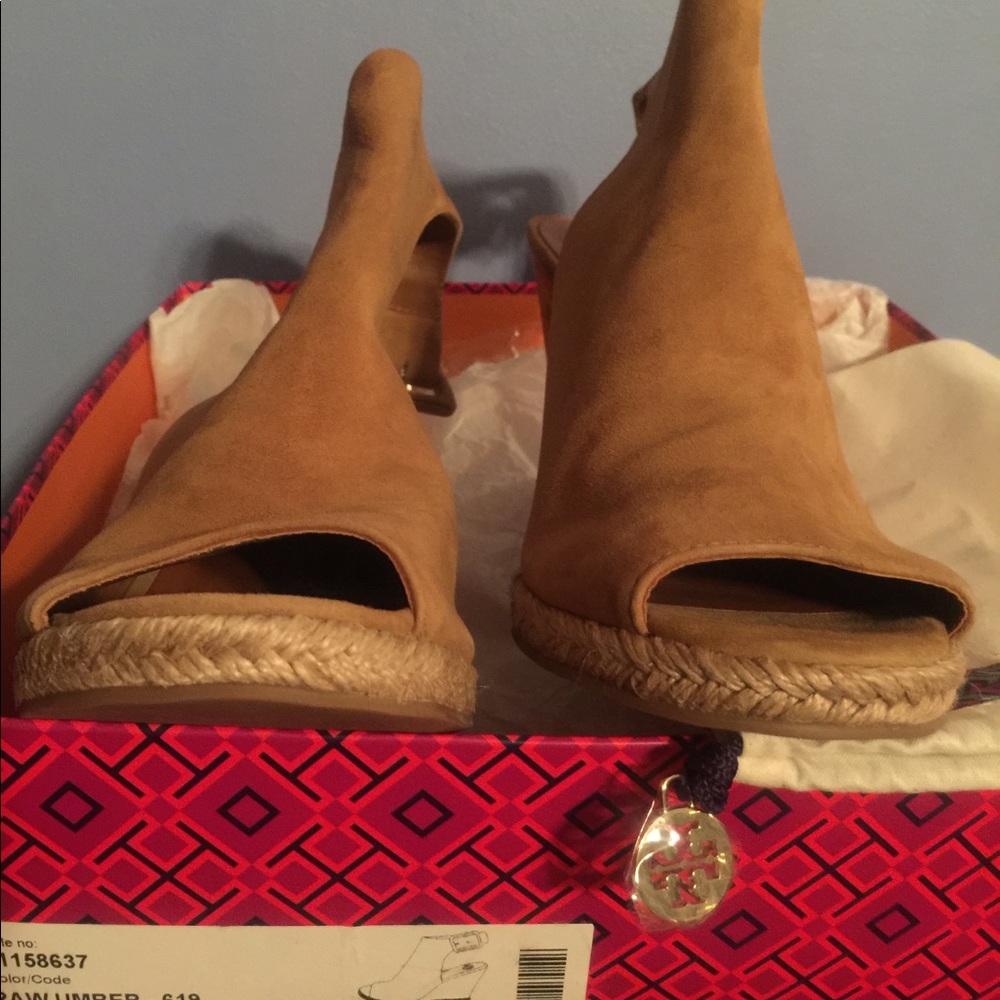 Tory Burch Raya  Lancaster Suede